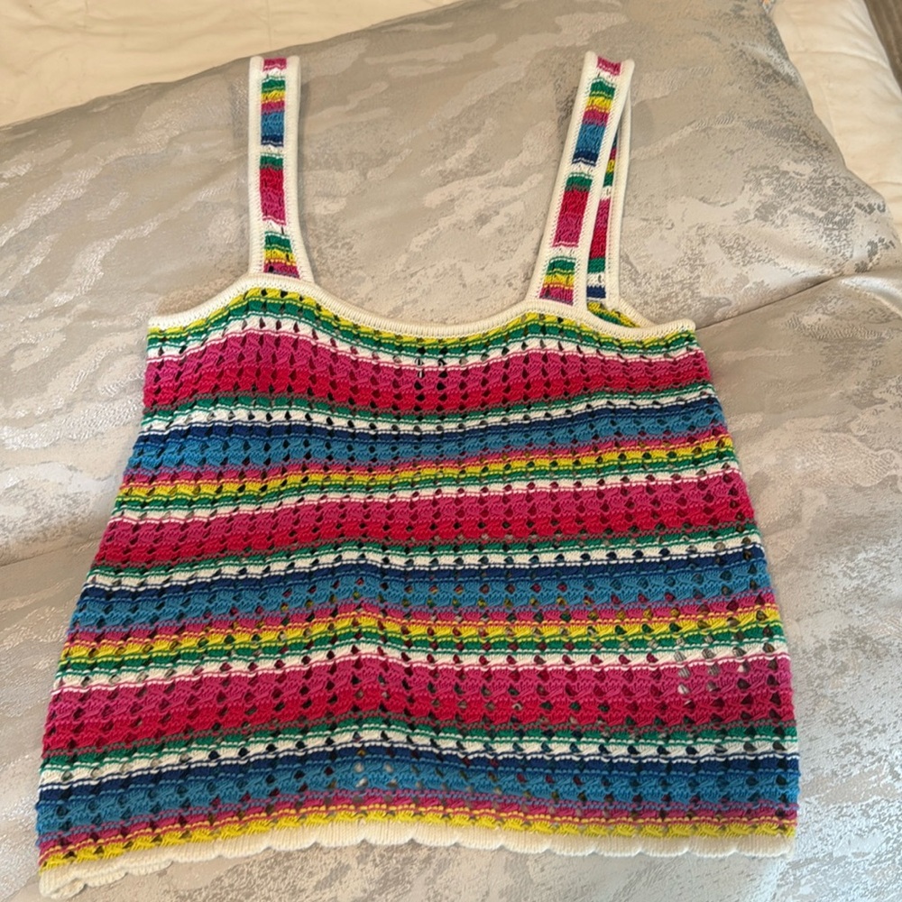 GAP. Size Small. Multi colored tank. Perfect!!